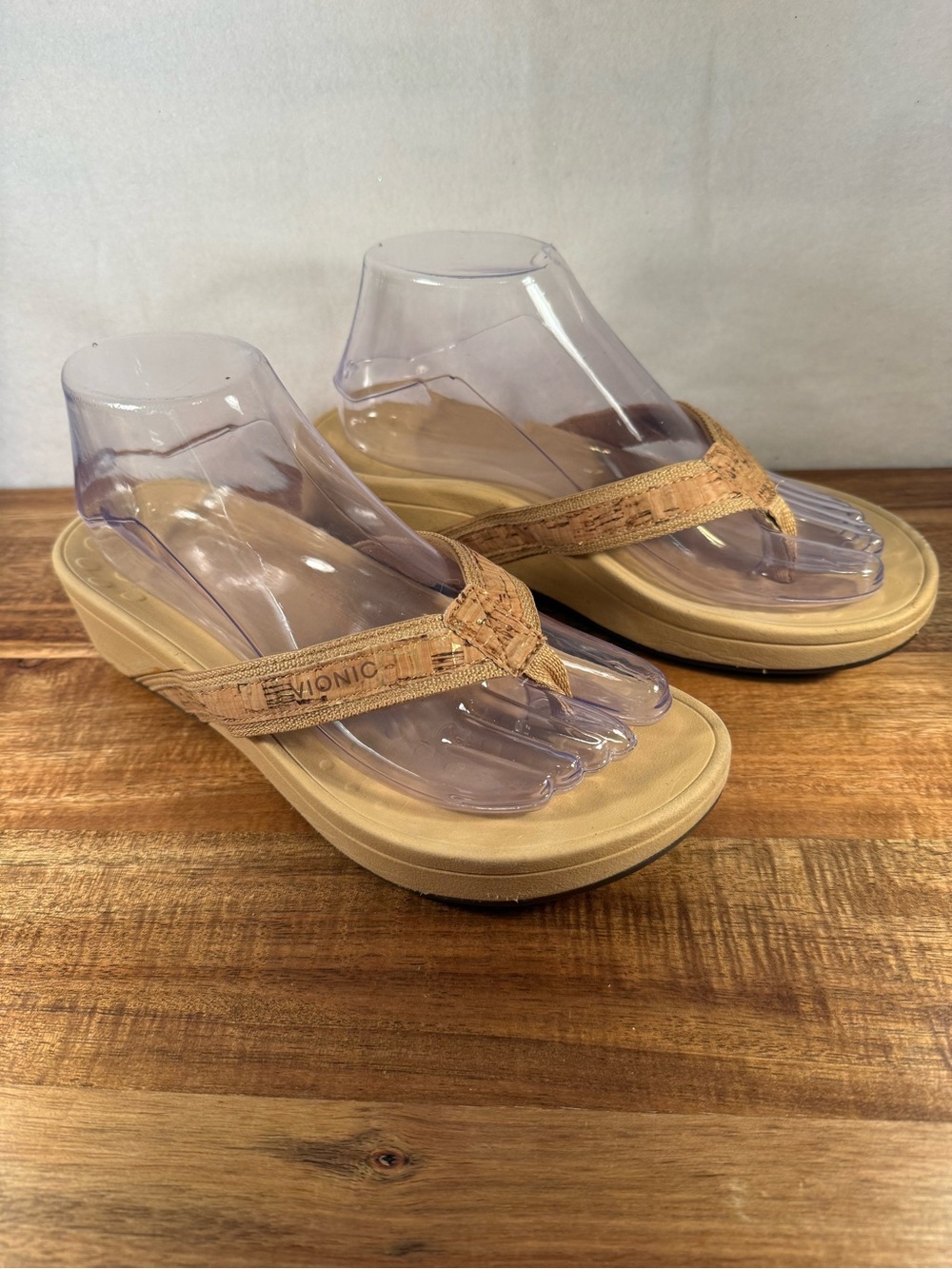 Vionic High Tide Platform Sandals with Textured Cork Strap Size 8
